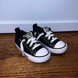 Converse All Star TD Sneaker- black/white- size 6 Toddler